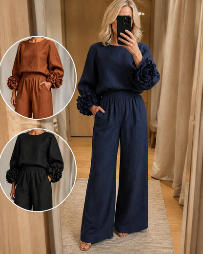 Lily | Two-piece set with floral cuffs