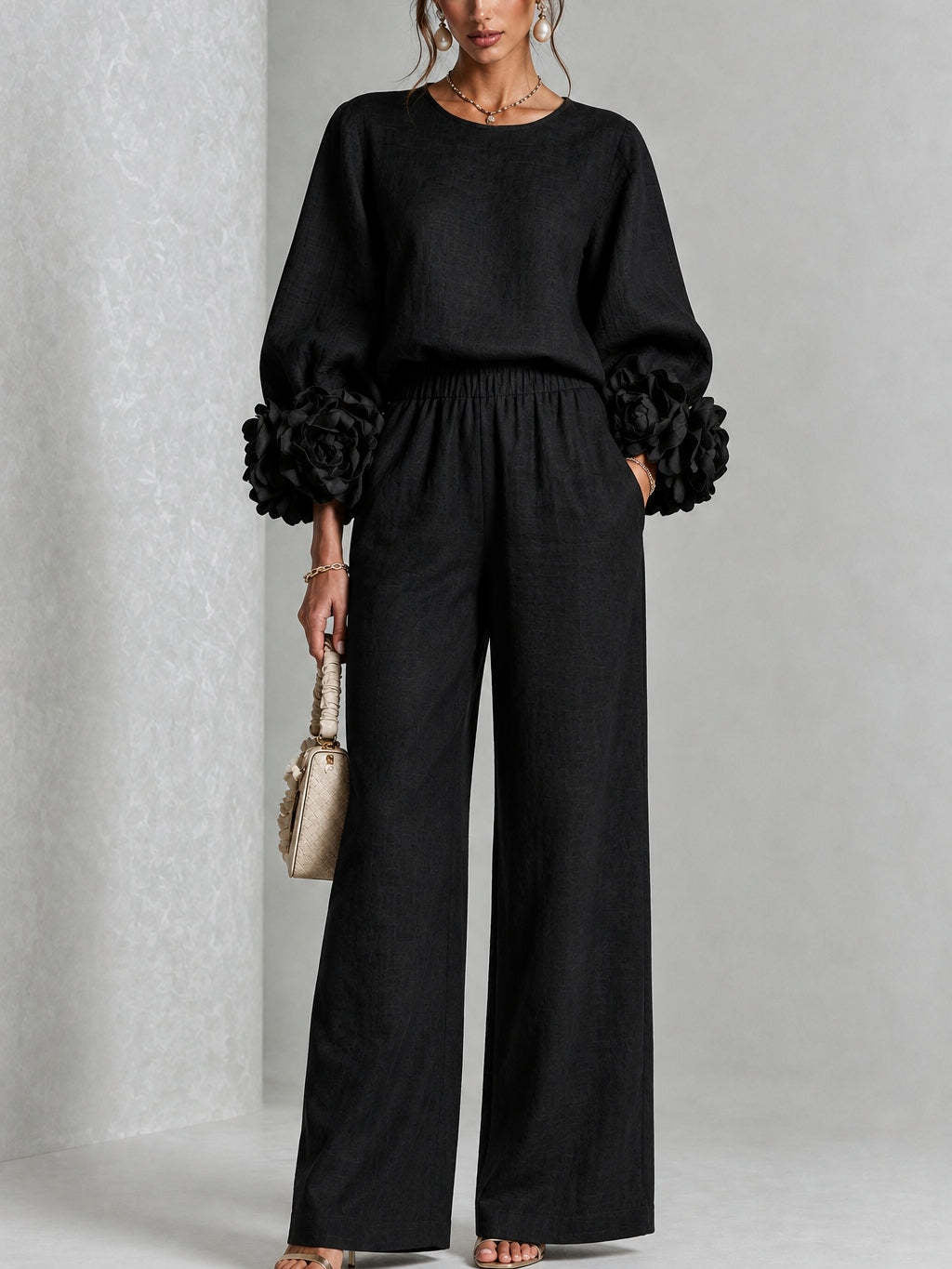 Lily | Two-piece set with floral cuffs